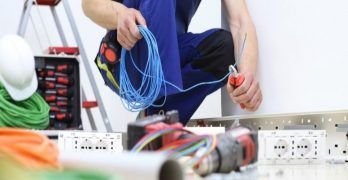 Orientaciones para una auditoría del programa de seguridad eléctrica en el año nuevo