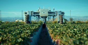 Maquinaria agrícola a distancia el futuro de la tecnología en las granjas