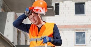 Cómo atender los riesgos de la radiación solar en el trabajo