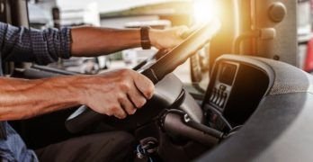 Recomendaciones para evitar distracciones al manejar