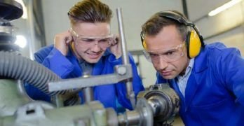 Principales riesgos del ruido en el sector metalgráfico