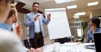 Guía para reforzar la educación y gestión de riesgos en las empresas
