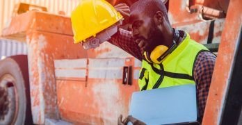 OMS y OIT advierten que el 30% de muertes por cáncer de piel no melanoma es por trabajar bajo el sol