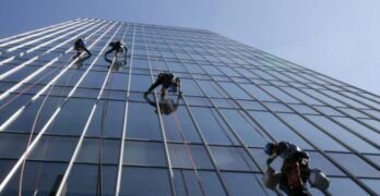 Seguridad en altura: ¿por qué es indispensable el arnés de cuerpo completo?